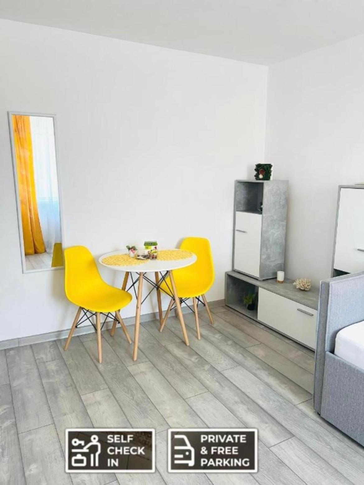 Miha Modern And Central Apartament Arad Extérieur photo
